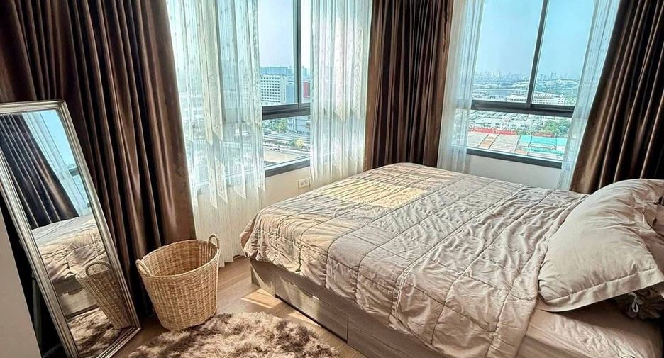 For rent 2 bedrooms condo in Phaya Thai, Bangkok