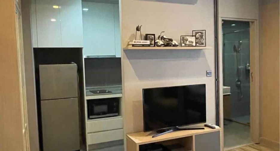 For rent 1 bed condo in Watthana, Bangkok