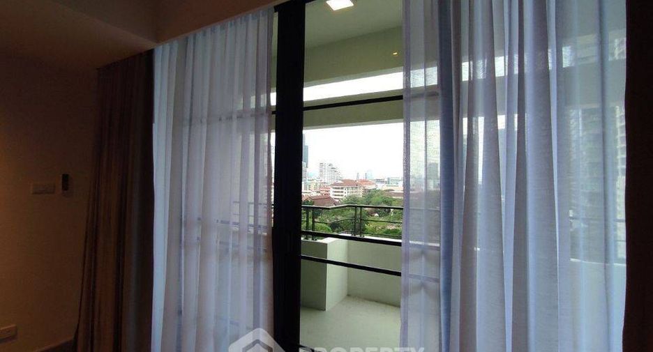 For rent 3 bedrooms condo in Watthana, Bangkok