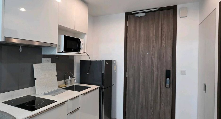 Condo en alquiler de 1 habitaciones en Bang Na, Bangkok