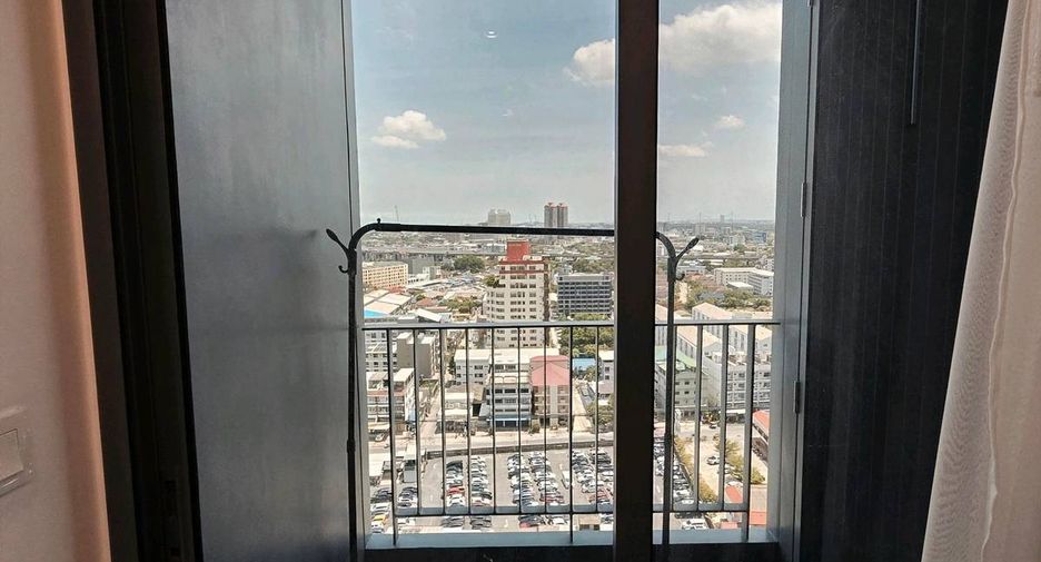 Condo en alquiler de 1 habitaciones en Bang Na, Bangkok