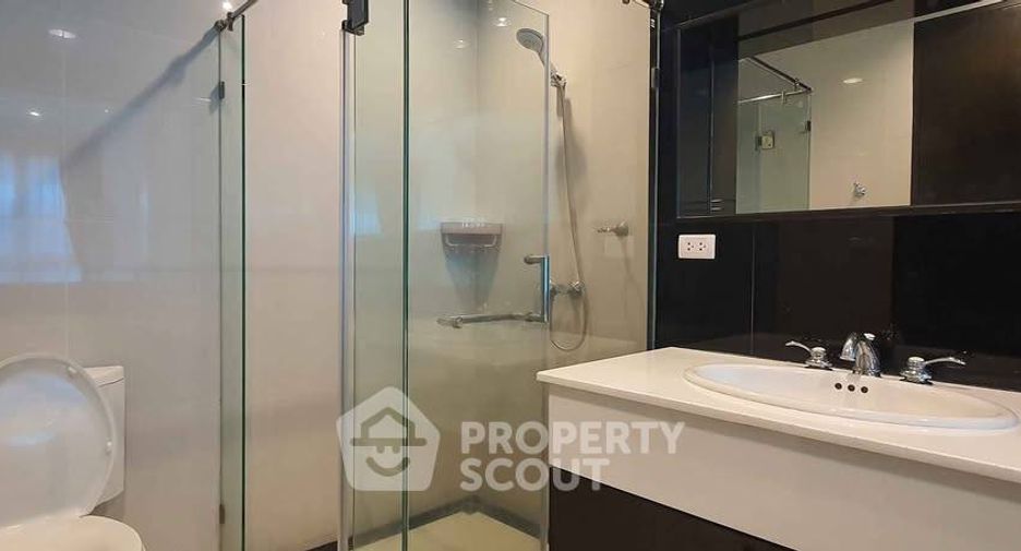 For rent 1 bed condo in Pathum Wan, Bangkok