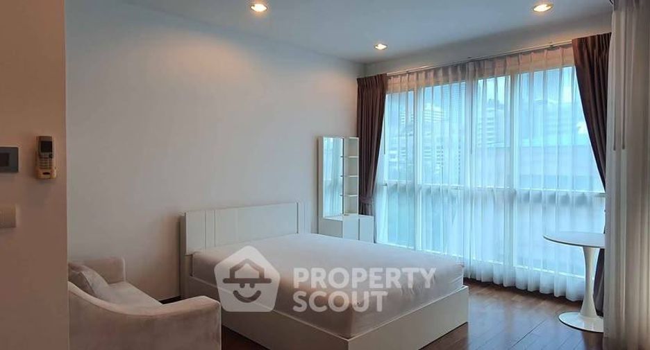 For rent 1 bed condo in Pathum Wan, Bangkok