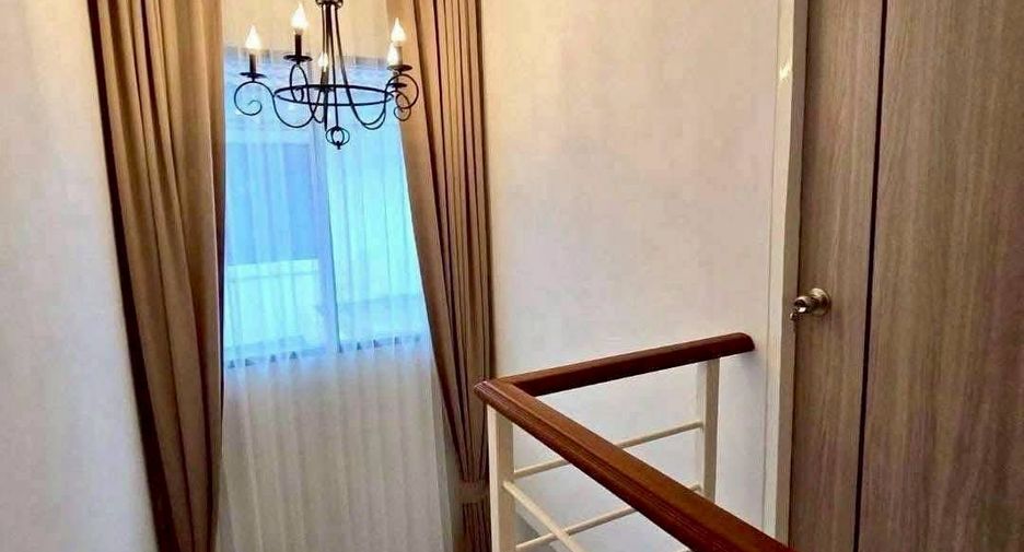 For rent 5 bedrooms house in East Pattaya, Pattaya