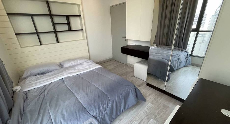 Condo en alquiler de 2 habitaciones en Huai Khwang, Bangkok