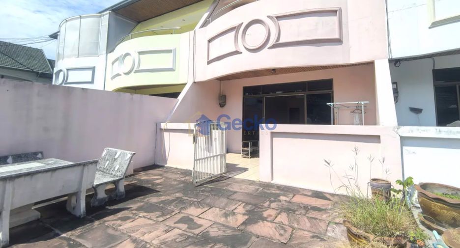For sale 2 bedrooms house in East Pattaya, Pattaya