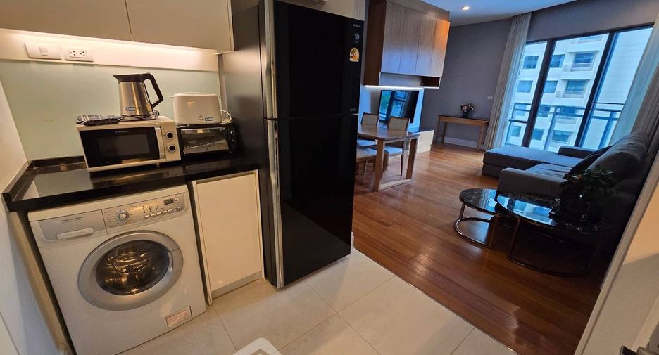 For rent 2 bedrooms condo in Khlong Toei, Bangkok