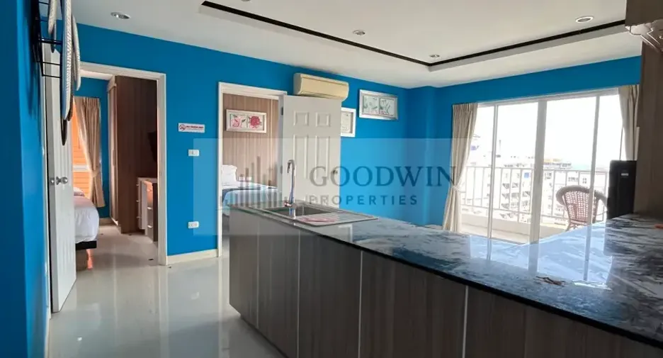 For sale 4 bedrooms condo in Pratumnak, Pattaya