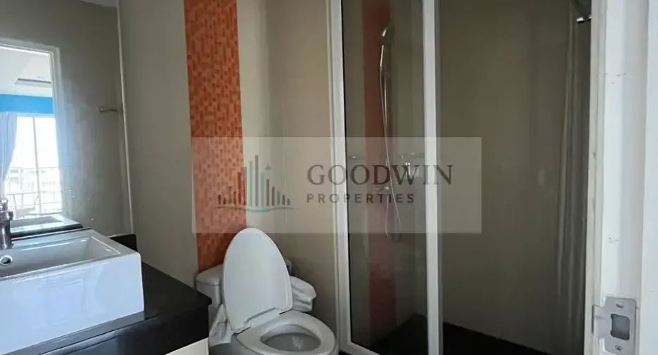 For sale 4 bedrooms condo in Pratumnak, Pattaya