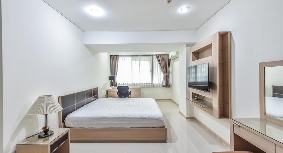 ให้เช่า 3 ห้องนอน คอนโด ใน คลองเตย, กรุงเทพฯ