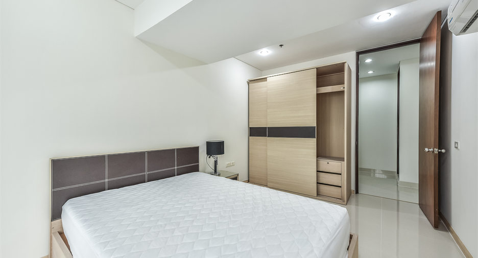ให้เช่า 3 ห้องนอน คอนโด ใน คลองเตย, กรุงเทพฯ