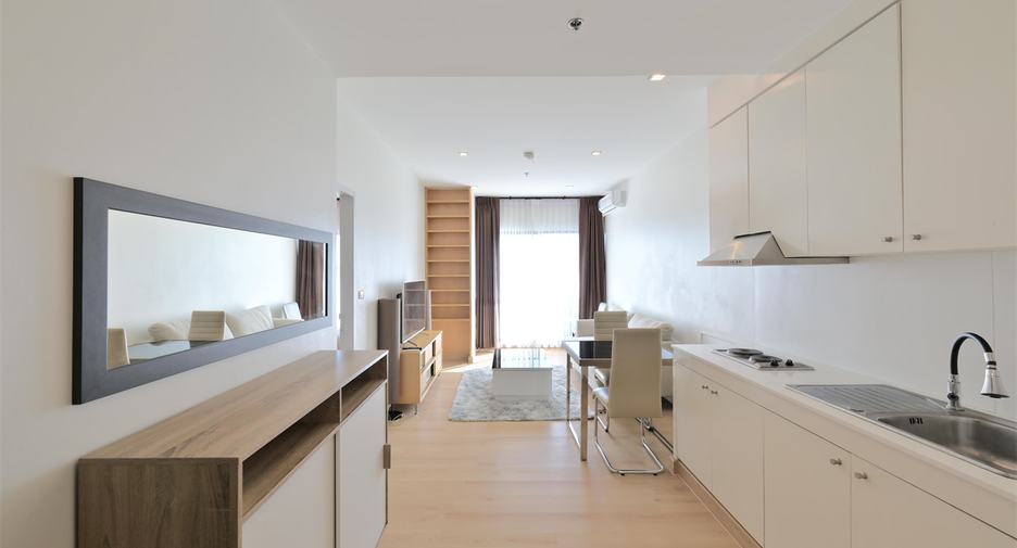For rent 1 bed condo in Khlong Toei, Bangkok