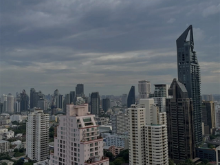 For rent 1 bed condo in Watthana, Bangkok