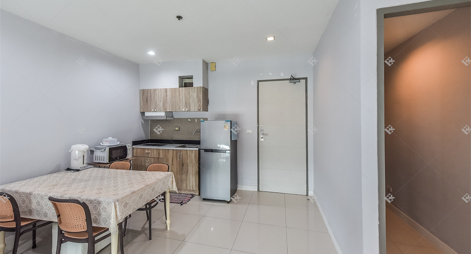 For rent 2 bedrooms condo in Ratchathewi, Bangkok
