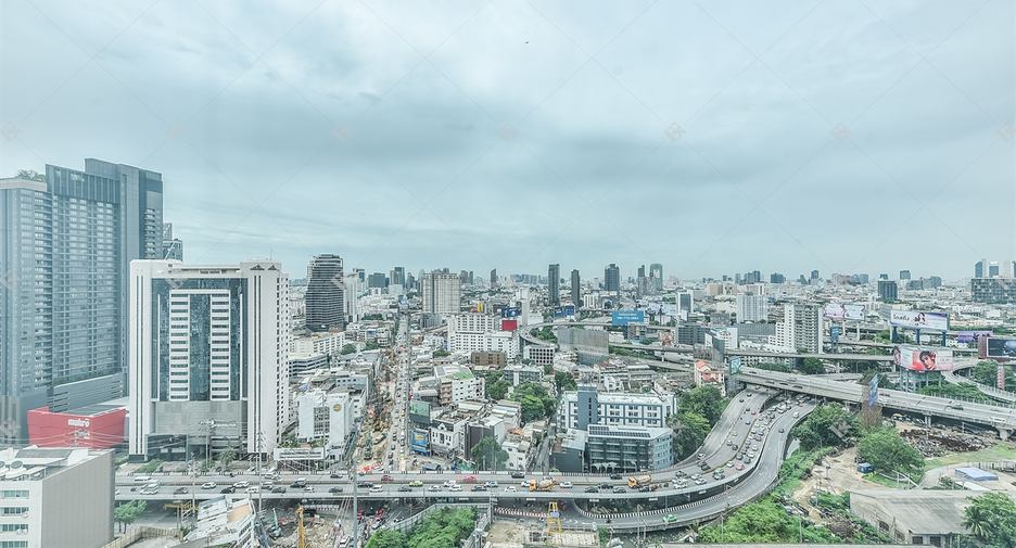 For rent 2 bedrooms condo in Ratchathewi, Bangkok