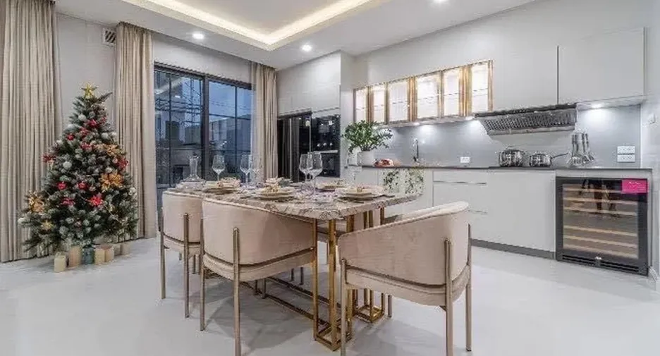 For sale 3 ベッドルーム house in East Pattaya, Pattaya