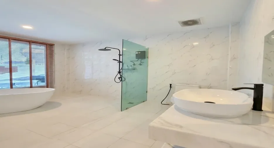 Haus zum Kauf mit 5 Zimmer in Huay Yai, Pattaya