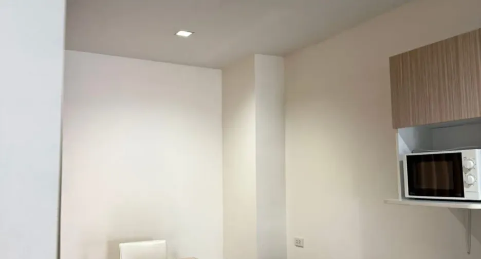 For rent 1 bed condo in Phra Khanong, Bangkok
