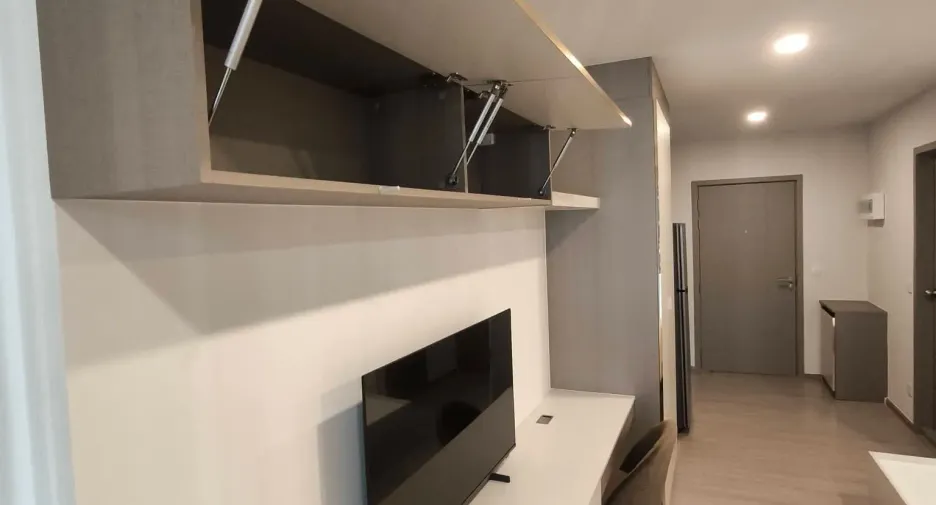 For rent studio condo in Khlong Toei, Bangkok
