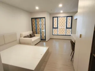 À louer studio condo à Khlong Toei, Bangkok