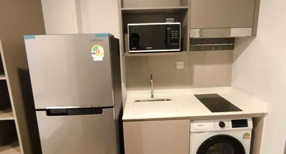 For rent studio condo in Khlong Toei, Bangkok