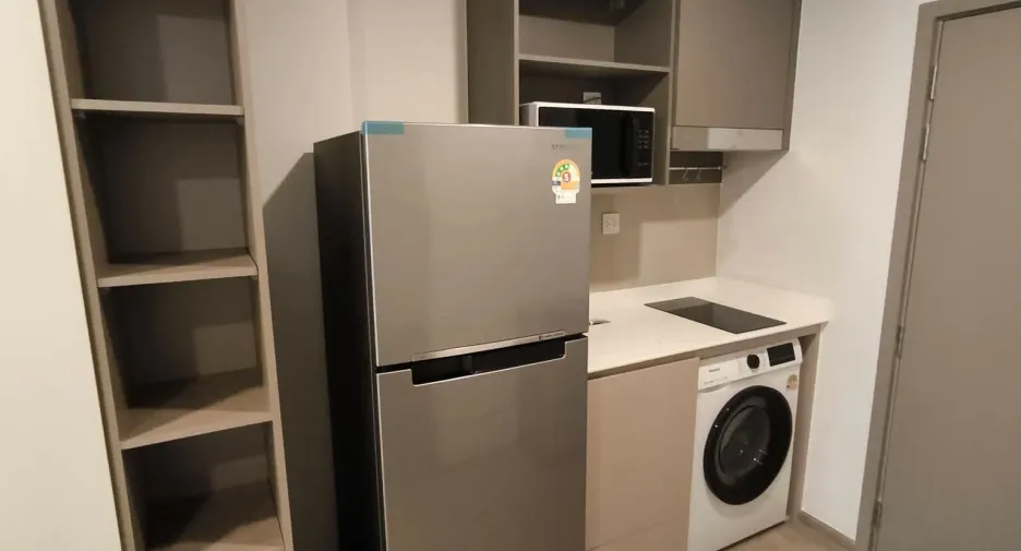 For rent studio condo in Khlong Toei, Bangkok