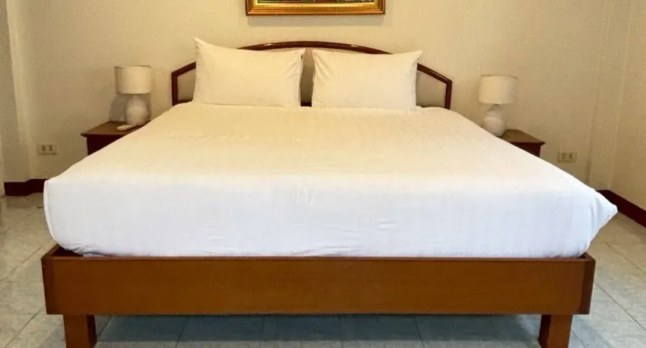 For rent 3 bedrooms villa in Central Pattaya, Pattaya