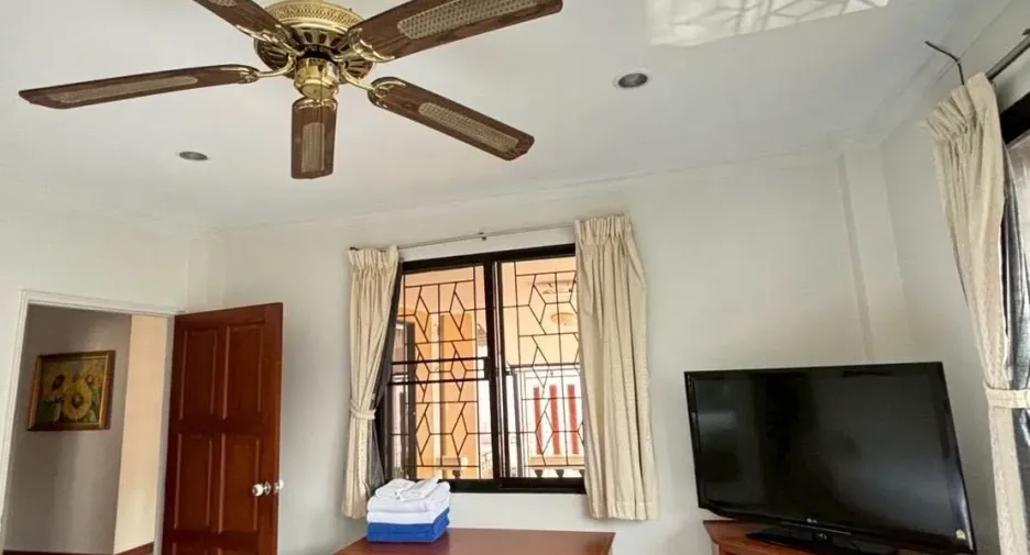 For rent 3 bedrooms villa in Central Pattaya, Pattaya