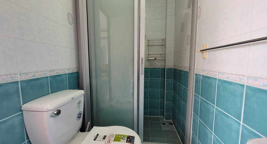 For rent 4 ベッドルーム townhouse in Khlong Toei, Bangkok