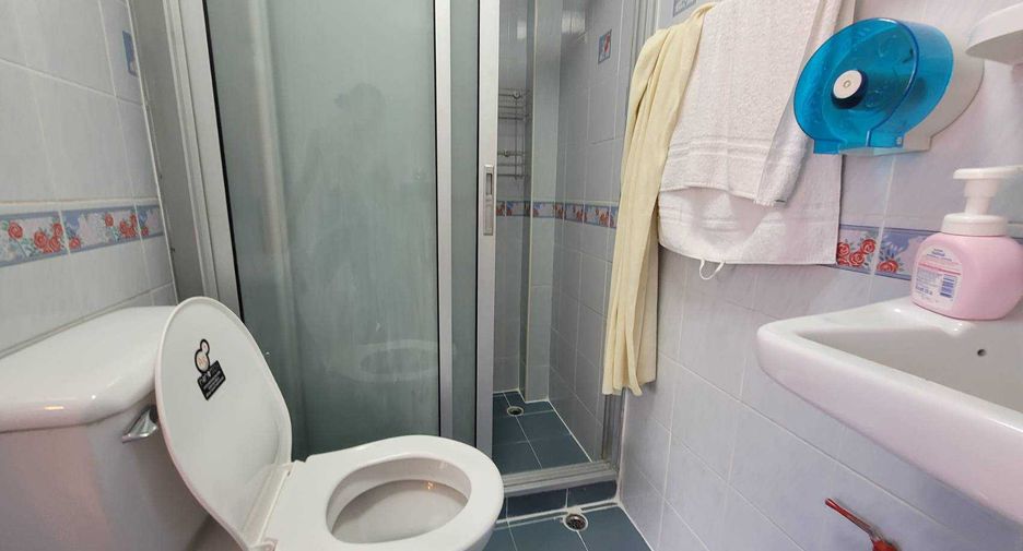 For rent 4 ベッドルーム townhouse in Khlong Toei, Bangkok