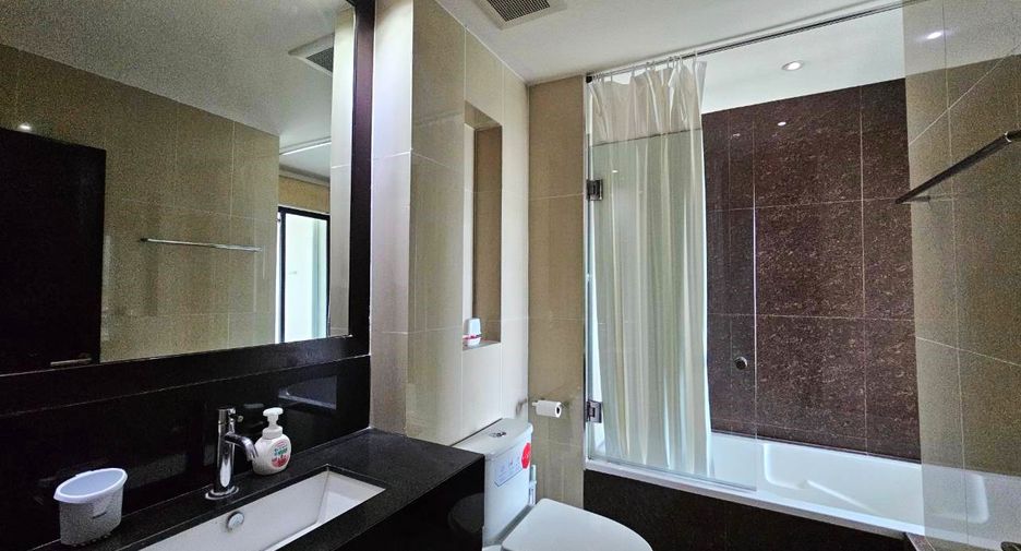 For rent 2 ベッドルーム condo in Sathon, Bangkok