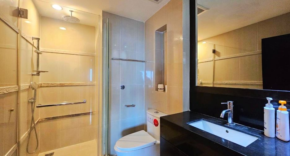 For rent 2 ベッドルーム condo in Sathon, Bangkok