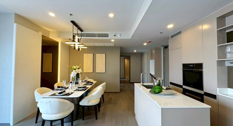 Wohnung zur Miete mit 3 Zimmer in Khlong Toei, Bangkok