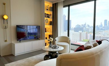 For rent 3 bedrooms condo in Khlong Toei, Bangkok