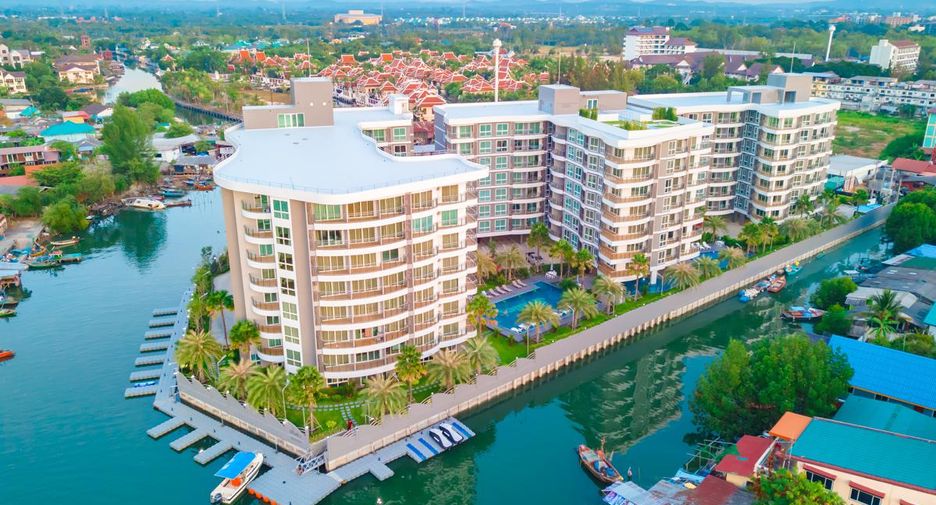 For sale 1 bed condo in Sattahip, Chonburi