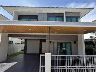For Rent 4 Bedroom House In Bang Lamung, Chonburi