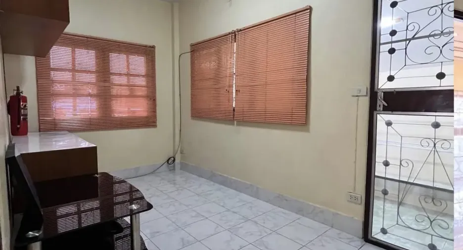 À louer 2 chambres villa à Hang Dong, Chiang Mai