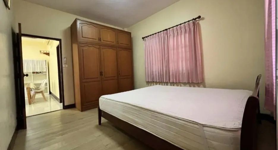 À louer 2 chambres villa à Hang Dong, Chiang Mai