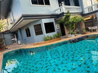 ให้เช่า 5 ห้องนอน วิลล่า ใน บางละมุง, ชลบุรี