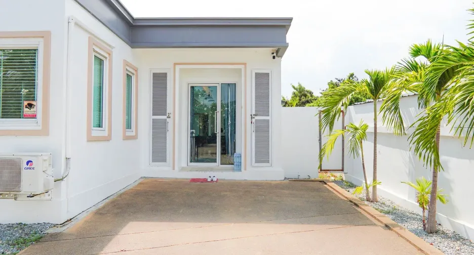 For rent 3 ベッドルーム villa in Huay Yai, Pattaya