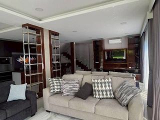 For sale and for rent 5 bedrooms villa in Bang Lamung, Chonburi