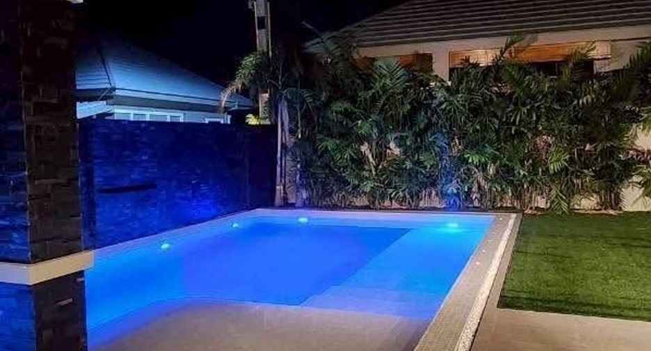 For sale and for rent 5 bedrooms villa in Bang Lamung, Chonburi
