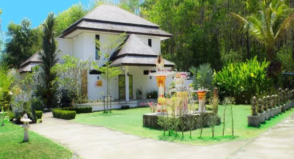 For sale 12 bedrooms hotel in Takua Pa, Phang Nga
