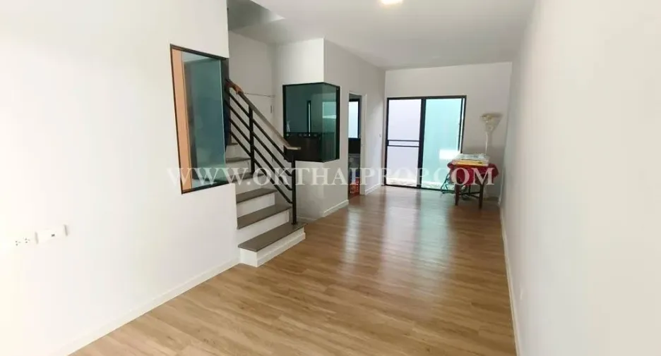 For sale 3 ベッドルーム townhouse in Mueang Pathum Thani, Pathum Thani