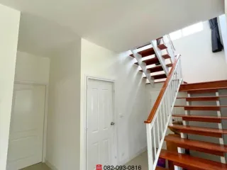 Casa en venta de 4 habitaciones en Krathum Baen, Samut Sakhon