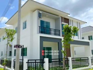Casa en venta de 4 habitaciones en Krathum Baen, Samut Sakhon