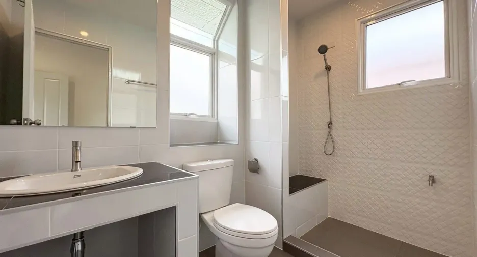 Casa en venta de 3 habitaciones en Bang Kruai, Nonthaburi