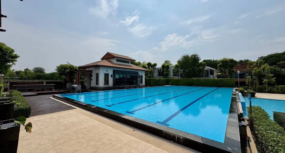 Casa en venta de 3 habitaciones en Bang Kruai, Nonthaburi