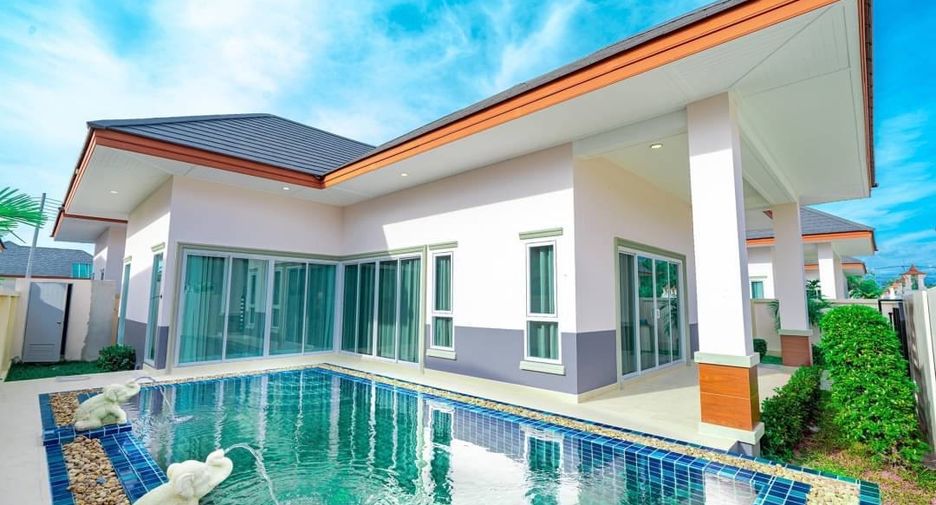 À vendre 4 chambres maison à Huay Yai, Pattaya