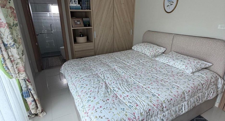 À vendre 4 chambres maison à Huay Yai, Pattaya
